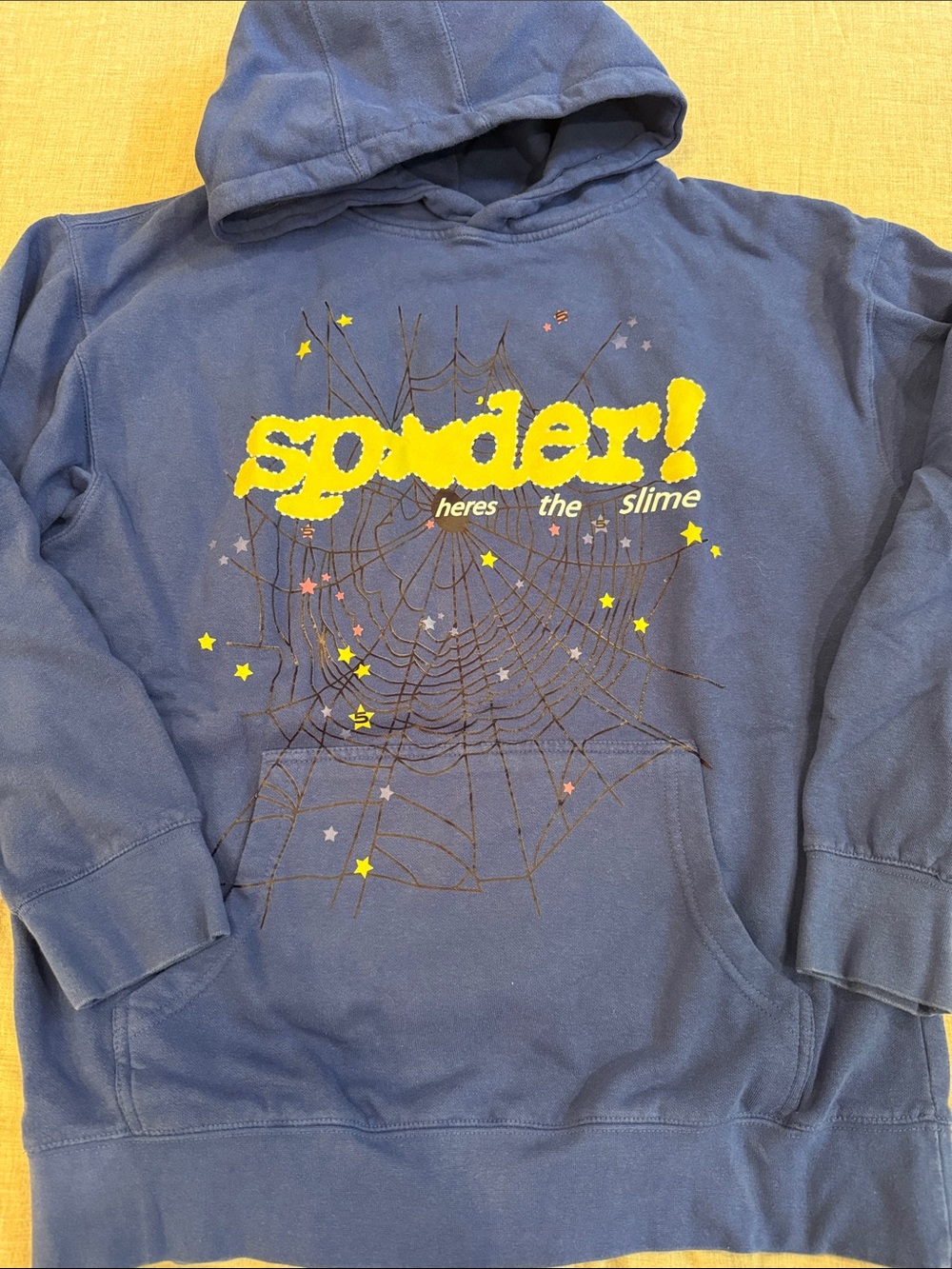 Blue Graphic Pullover Hoodie with Yellow 'spøider!' Print